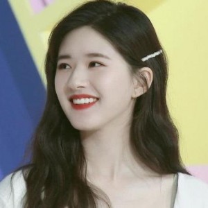 赵露思微博,展现清新魅力